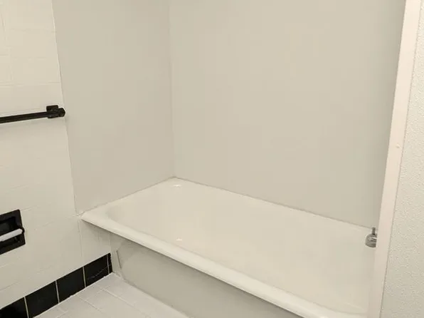 255 Whipple Ave NW #B, Canton, OH 44708