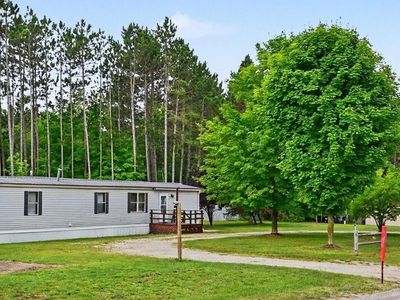 5925 Pine Aire Dr, Grawn, MI, 49637