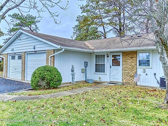 2nd image of 78C Buckingham Drive