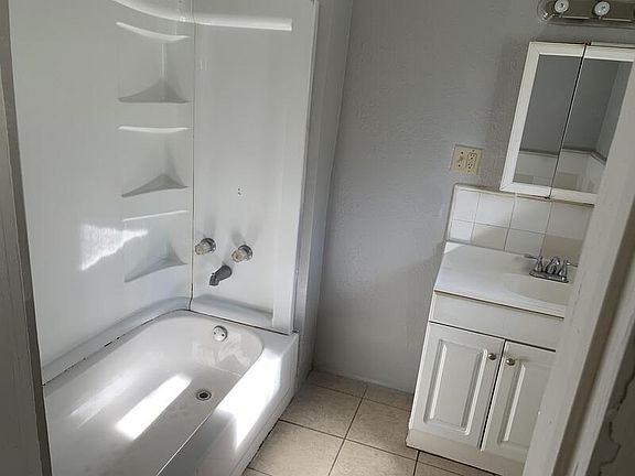 5th image of 518 E Citrus Ave #15374437