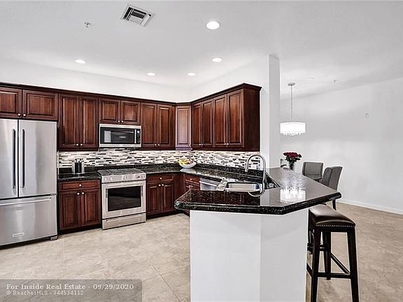 4th image of 3055 NW 126th Ave #7-106
