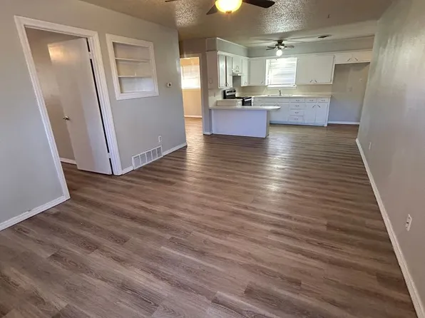 1610 58th Street, 1610 58th St #B, Lubbock, TX 79412