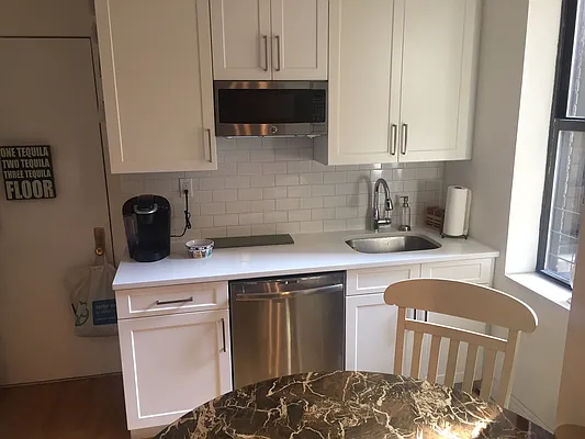 Rented by PMG Real Estate  | media 26