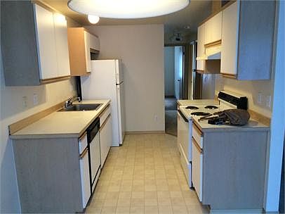 1st image of 10215 Lundeen Pkwy APT B5