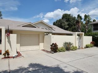 114 Colony South Dr, Tarpon Springs, FL 34689