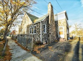 6 Wallace St, Belleville, NJ 07109