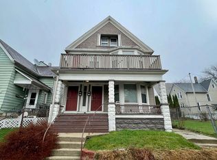 2212 N Holton St, Milwaukee, WI 53212