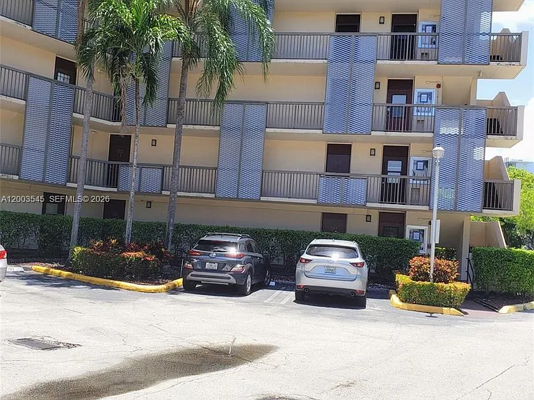 3101 N Country Club Dr #101 — Photo 16