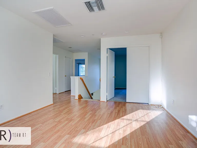 15984 Paul Ct — Photo 23