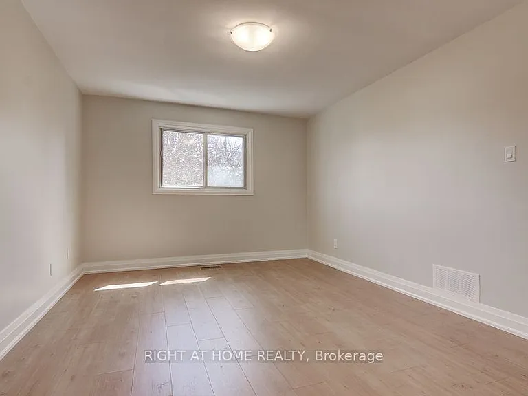 2126 Varency Dr — Photo 18