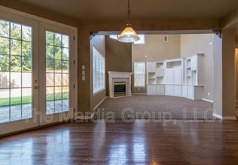 5403 Exeter Dr — Photo 16
