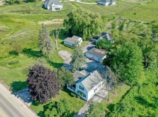 N72W18397 Good Hope Rd, Menomonee Falls, WI 53051