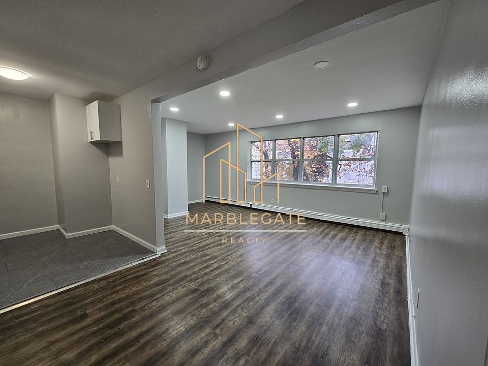 2nd image of 388 Stuyvesant Ave #133
