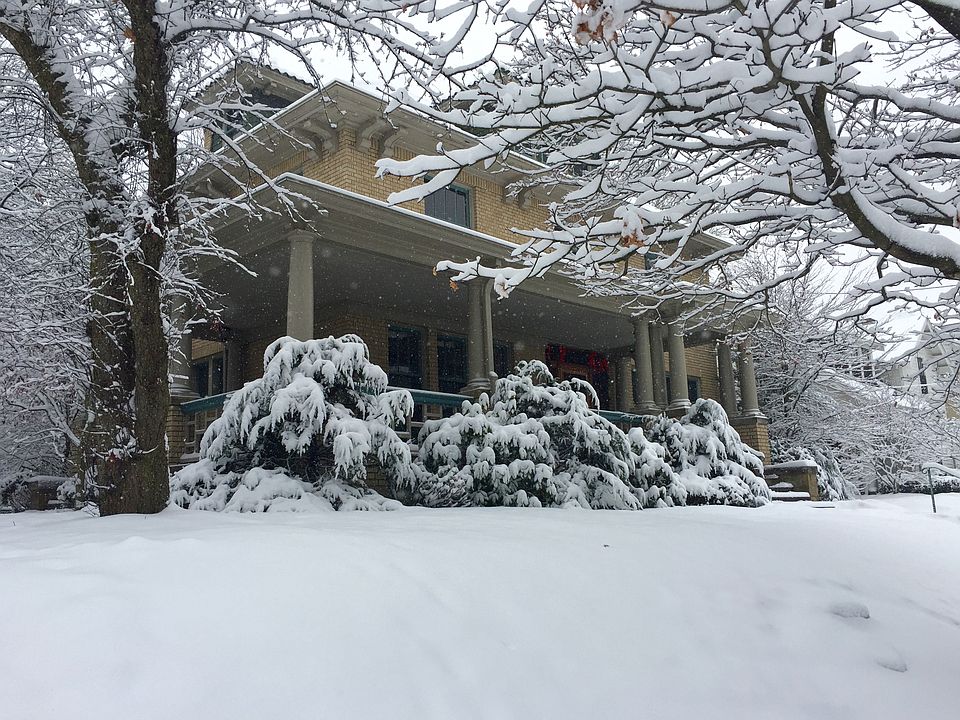 2nd image of 214 Pennsylvania Blvd