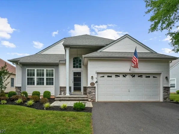 79 Renaissance Blvd, Franklin Twp., NJ 08873