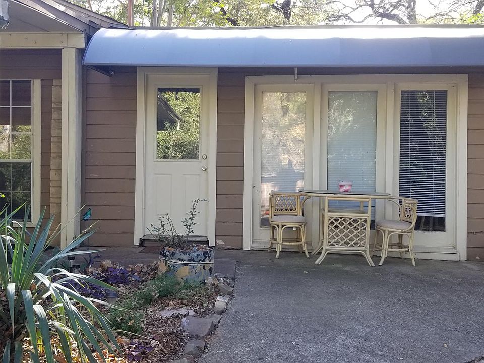 Older picture of the front entry