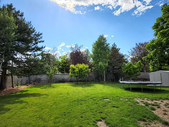 Backyard-West