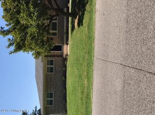 5002 Invicta Dr, Louisville, KY 40216