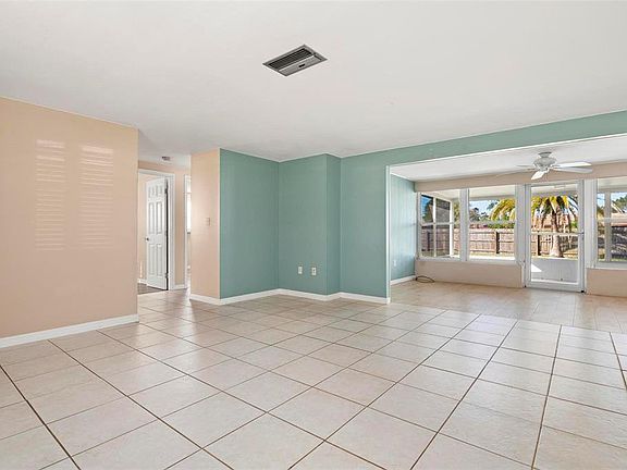 4th image of 235 Parkview Dr
