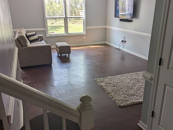 5th image of 1556 Keswick Dr