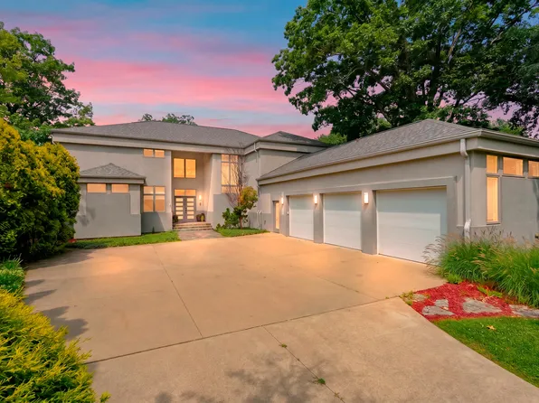 20 Hiawatha Dr, Battle Creek, MI 49015