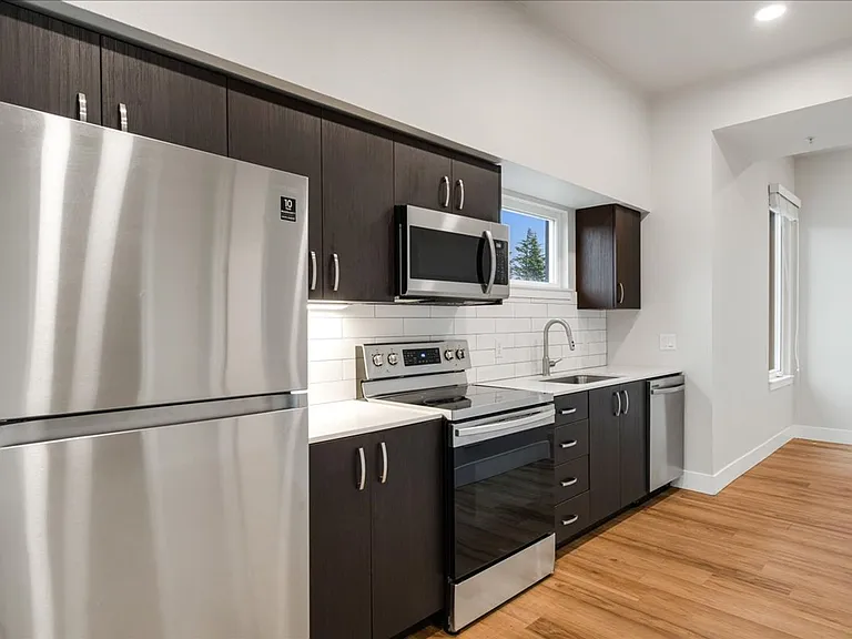 Brookside Apartments — Photo 64