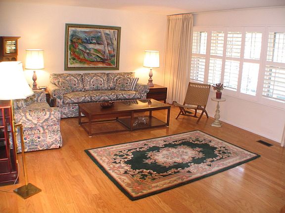 Large Living room with Wood Floors & Great Sun Exposure