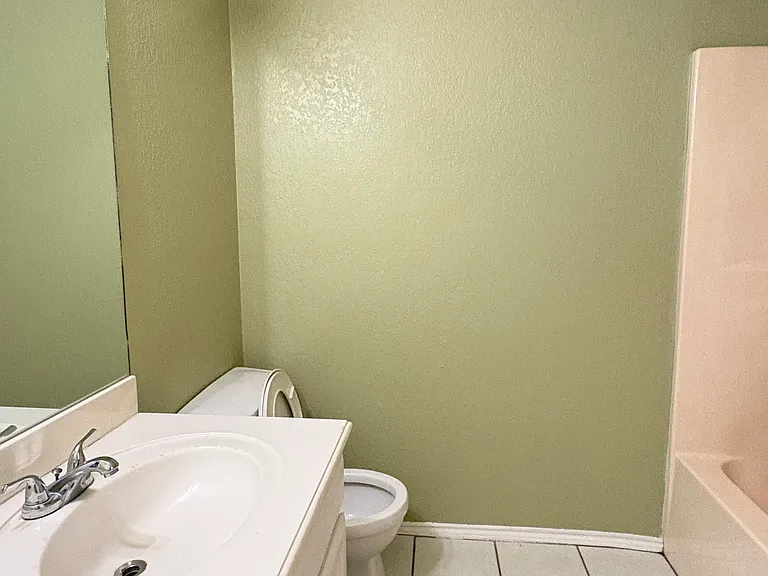 7023 Lincoln Dr — Photo 4