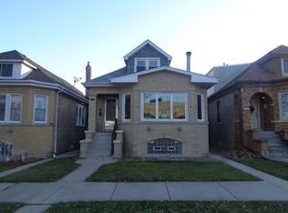 3121 N Neva Ave, Chicago, IL