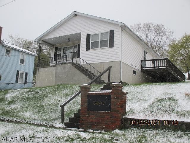 1st image of 3607 Crawford Ave