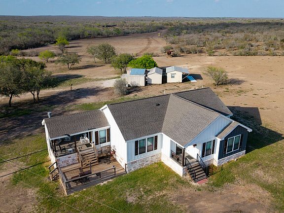 3rd image of 208 WELL PAD RD