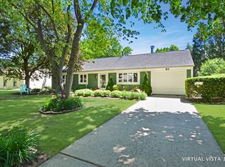 61 Eastfield Rd, Montgomery, IL 60538