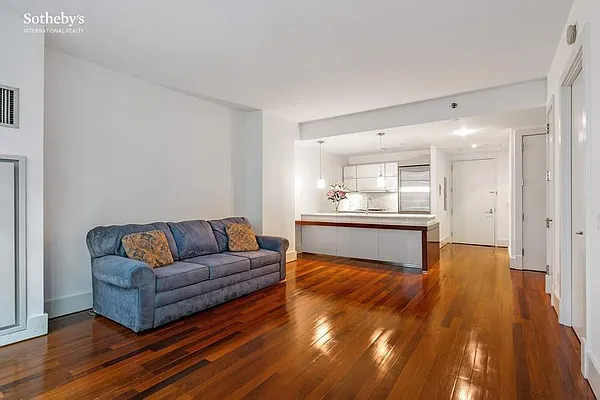 Rented by Sotheby's International Realty | media 7