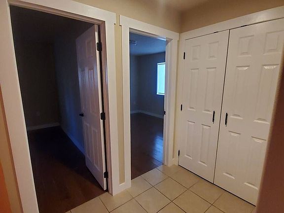4th image of 1519 N Buell Dr