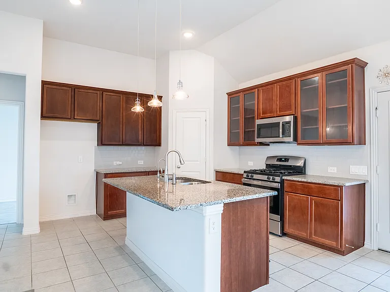420 Kirkham Dr — Photo 20
