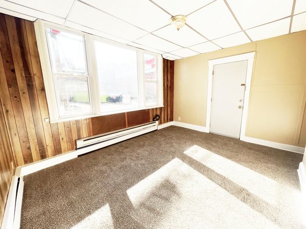 115 W Rowe St #2, Tamaqua, PA 18252