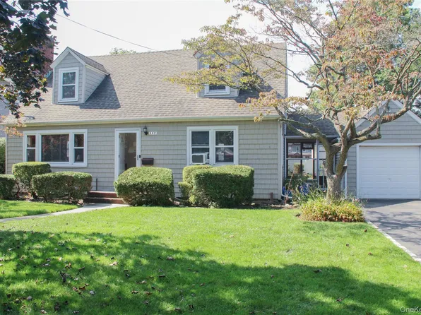 117 N Grove Street, Freeport, NY 11520