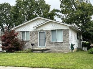 25560 Packard St, Roseville, MI