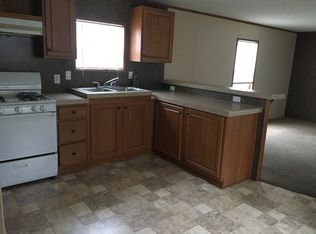 509 Rosedale Ave, Park City, IL 60085