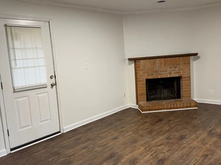 8 Davidfield Cv — Photo 9
