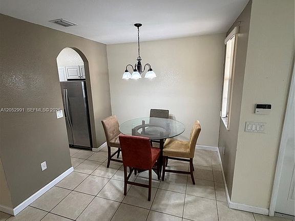 4th image of 1575 NE 33rd Ave Unit 107