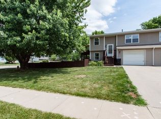 1499 Ozark Rdg, Coralville, IA 52241