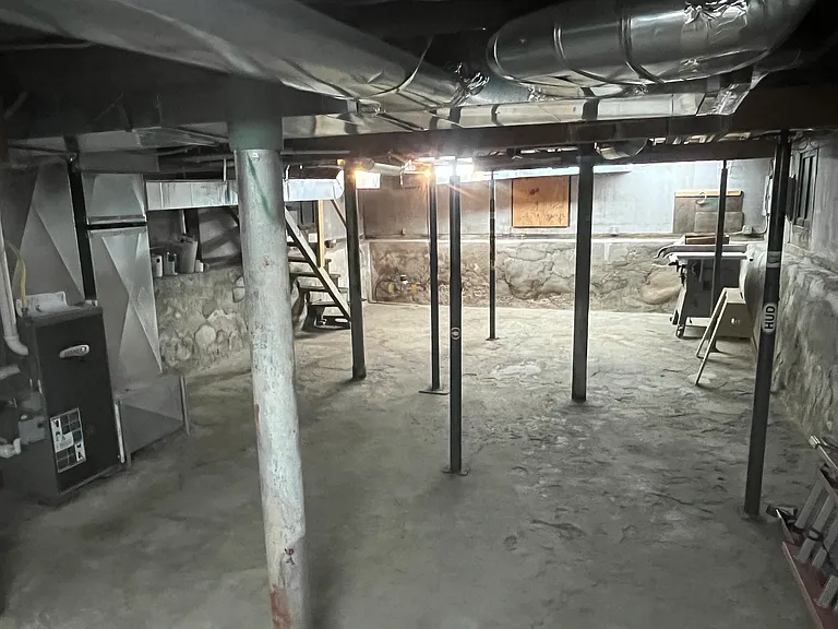 522 W Seneca St #1 — Photo 29