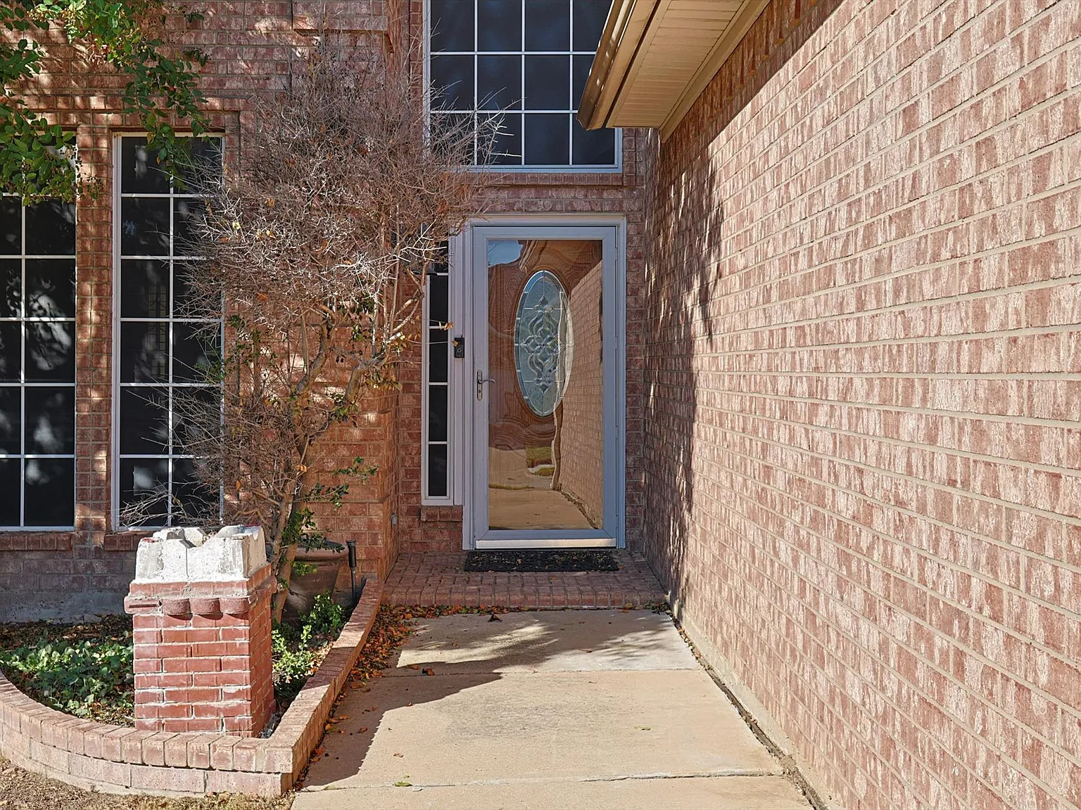 4 bed, 2459 sqft, $2,650 — Photo 4
