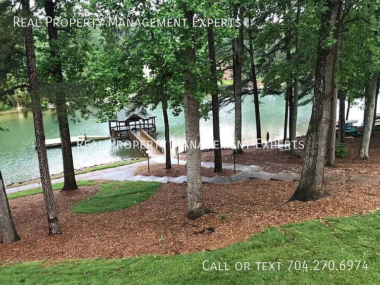 20119 Henderson Rd #J — Photo 13