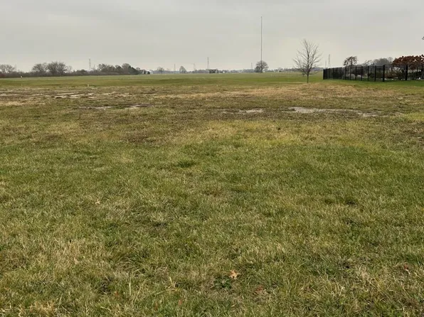 5514 Eagles Landing Dr, Oregon, OH 43616