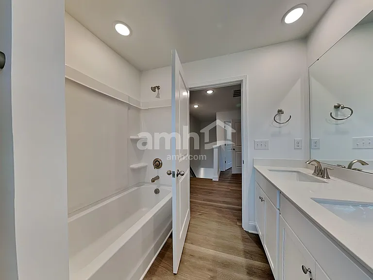 4788 McDade Ln — Photo 22