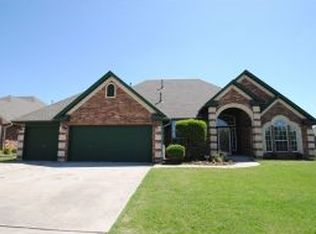 3008 Misty Ridge Dr, Norman, OK 73071