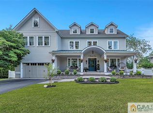 8 Brainerd Dr, Cranbury, NJ 08512