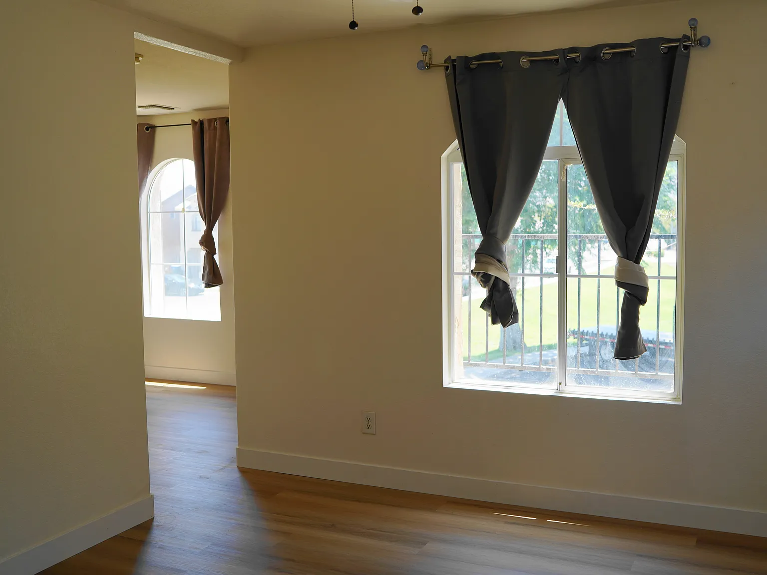 3 bed, 2.5 bath, 1534 sqft, $1,950 — Photo 2